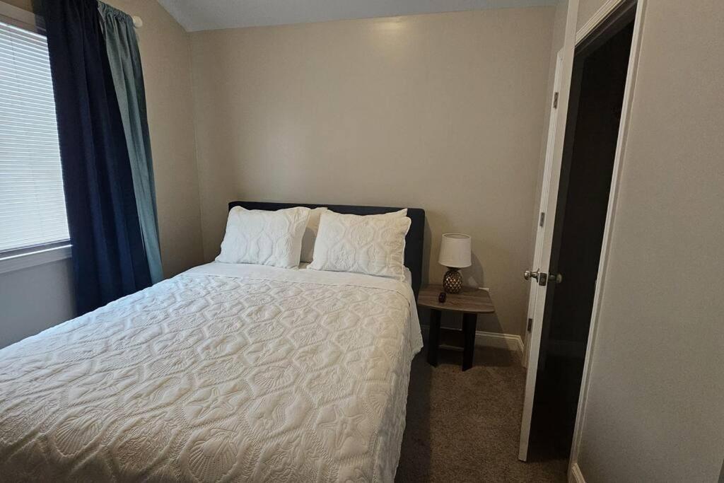 콩코드 Charming & Spacious 3Br House 빌라 외부 사진